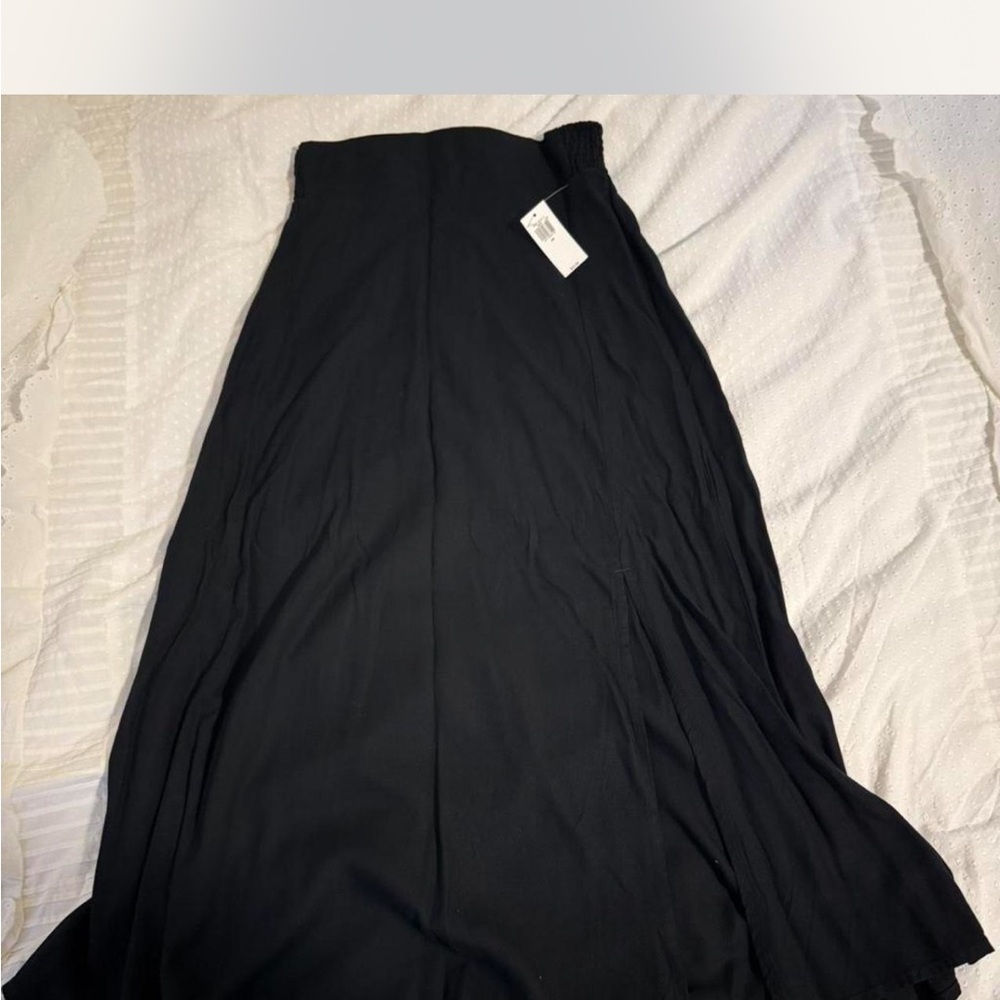 BRAND new Old navy Black Women's Skirt